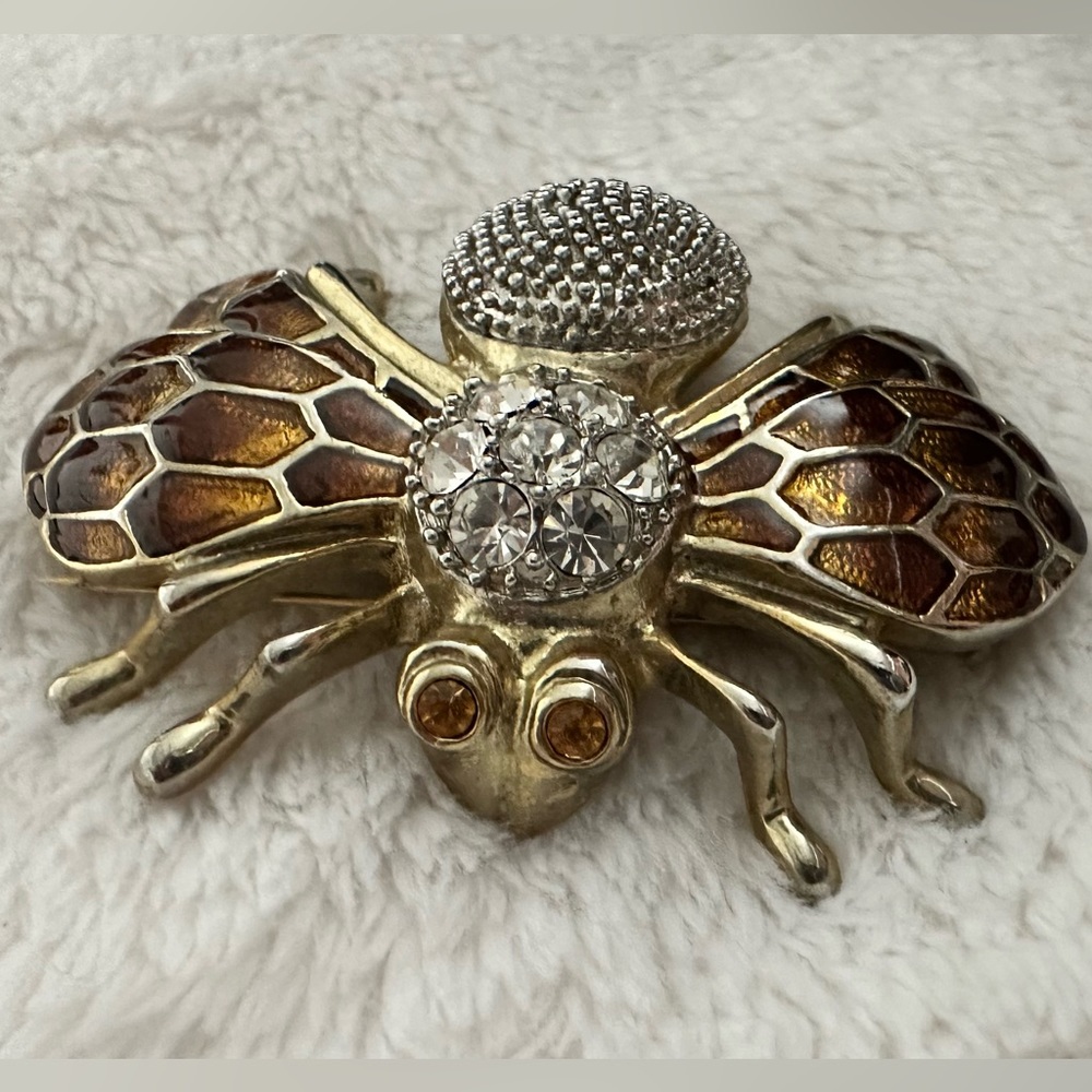 Antique honey bee brooch